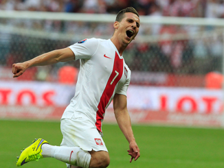 Arkadiusz Milik Poland celebration