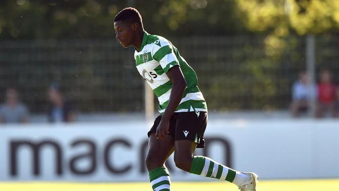 Nuno Mendes - Sporting CP