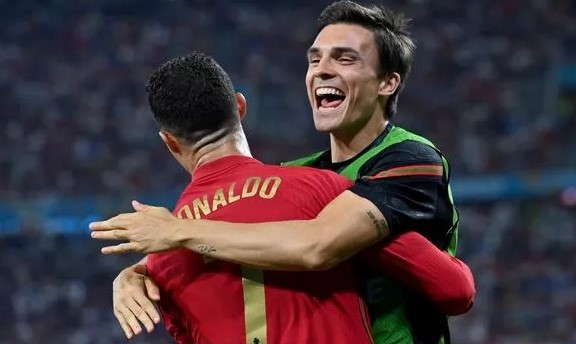 Palhinha and Ronaldo for Portugal